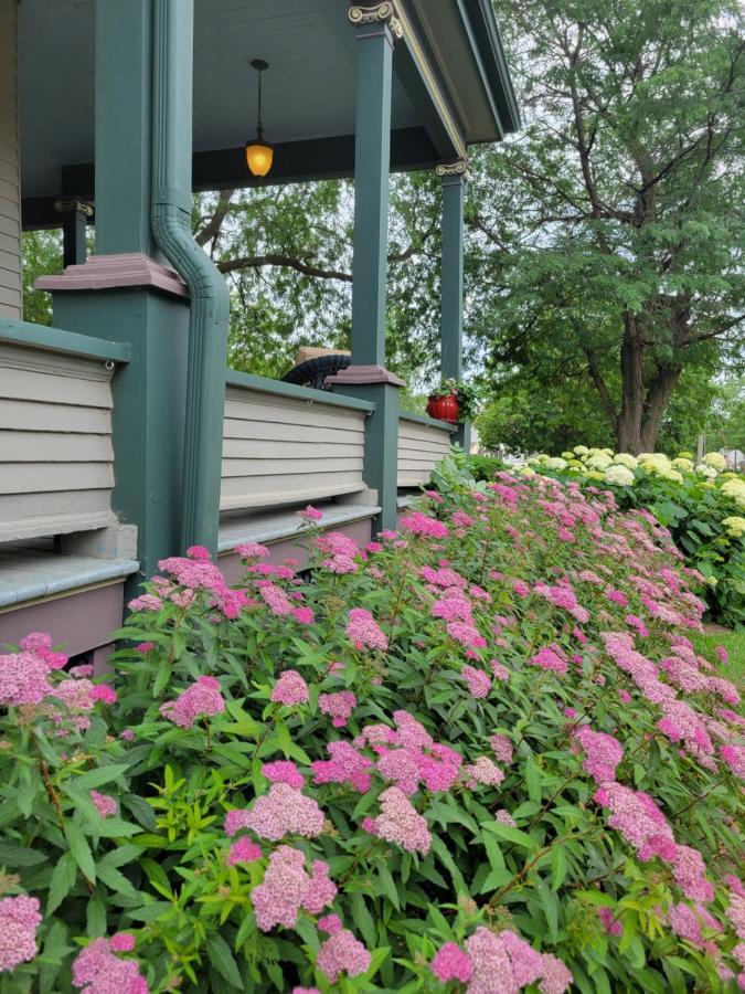 Linda Sue Manor Hostel Sioux City Εξωτερικό φωτογραφία